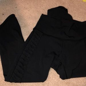 Lululemon mesh side leggings!